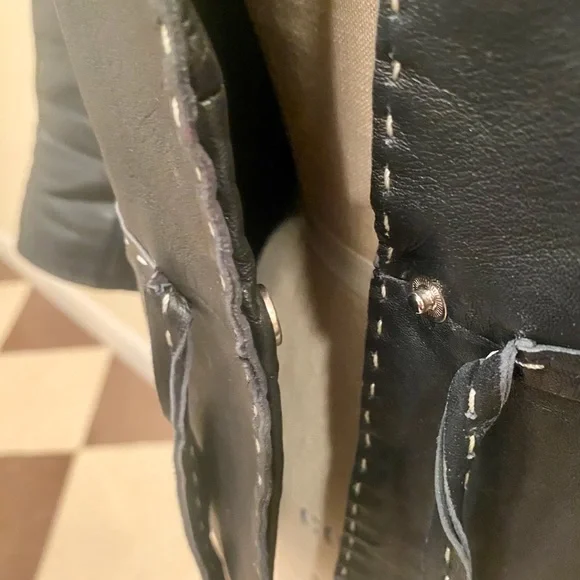 Lamb leather jacket. Size Medium, black. - Picture 6 of 10